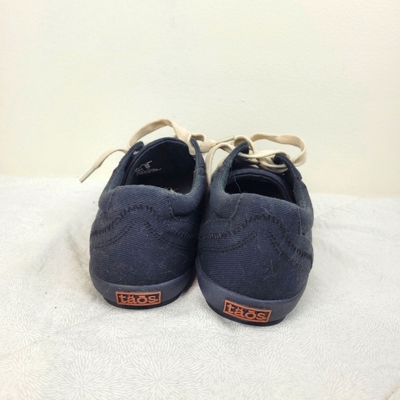 Taos Star black canvas sneakers with black soles and ivory laces casual NWOT 7.5 - Picture 4 of 10
